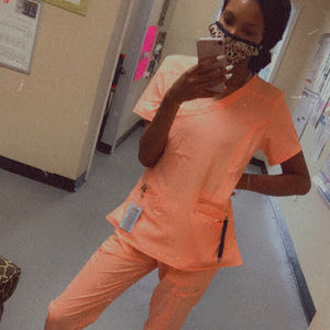 Meet your Posher, Briana